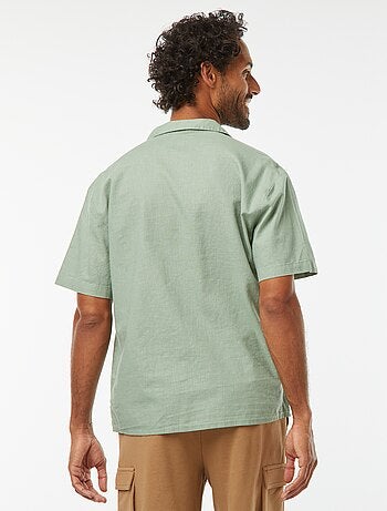 Camiseta de manga corta con bolsillo en el pecho