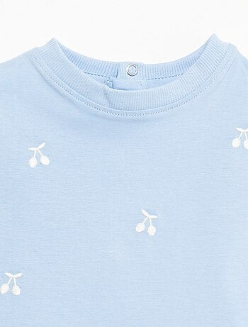 Camiseta de manga corta con bordados