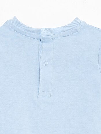 Camiseta de manga corta con bordados