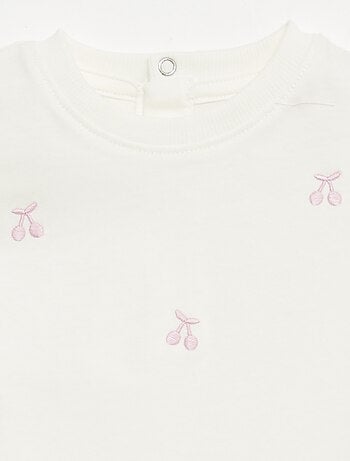 Camiseta de manga corta con bordados