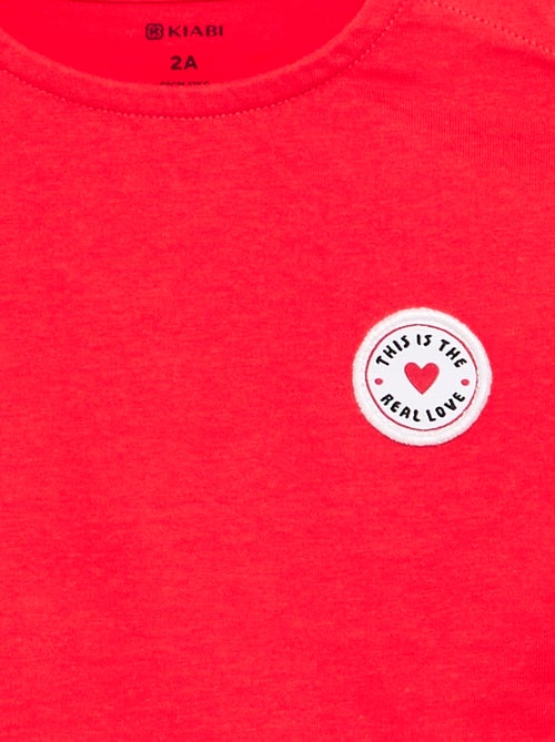Camiseta de manga corta con corazón cosido - Kiabi Camiseta de manga corta con corazón cosido - Kiabi