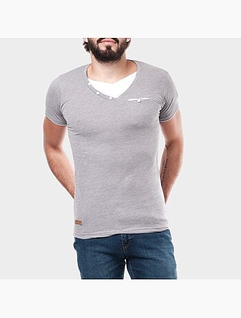 Camiseta de manga corta con cuello en V