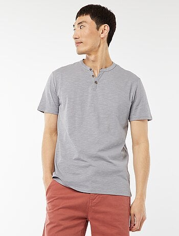 Camiseta de manga corta con cuello panadero
