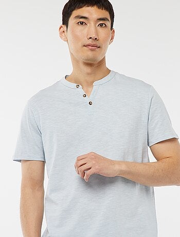 Camiseta de manga corta con cuello panadero
