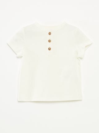 Camiseta de manga corta con cuello panadero