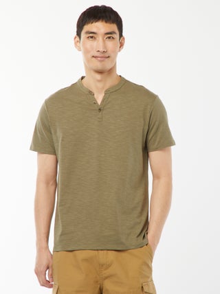 Camiseta de manga corta con cuello panadero