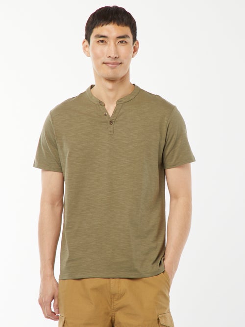 Camiseta de manga corta con cuello panadero - Kiabi