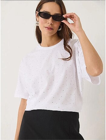 Camiseta de manga corta con cuello redondo y detalle de lentejuelas lucci