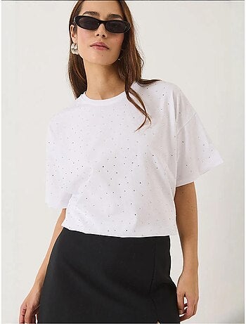 Camiseta de manga corta con cuello redondo y detalle de lentejuelas lucci