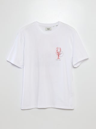 Camiseta de manga corta con cuello redondo y estampado trasero 'Produkt'