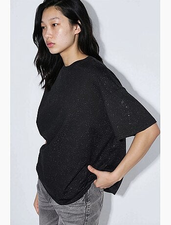 Camiseta de manga corta con cuello redondo y lentejuelas busem