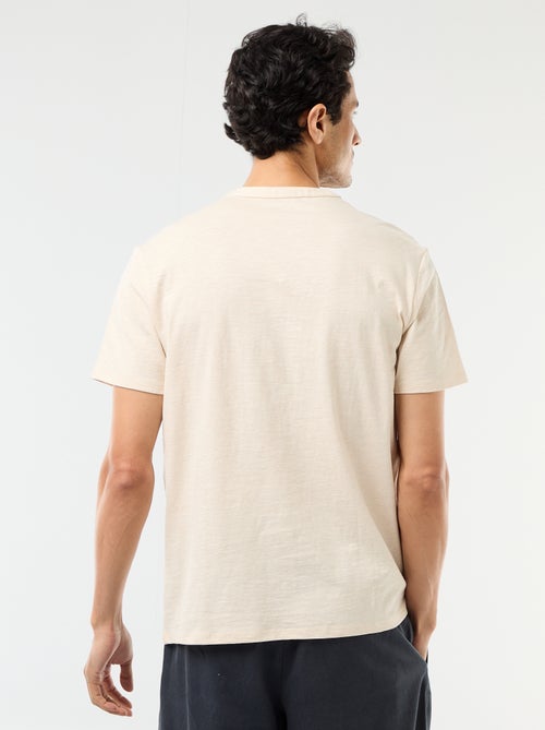 Camiseta de manga corta con cuello tunecino - Kiabi