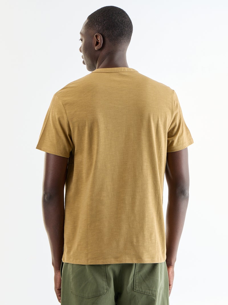 Camiseta de manga corta con cuello tunecino Verde - Kiabi