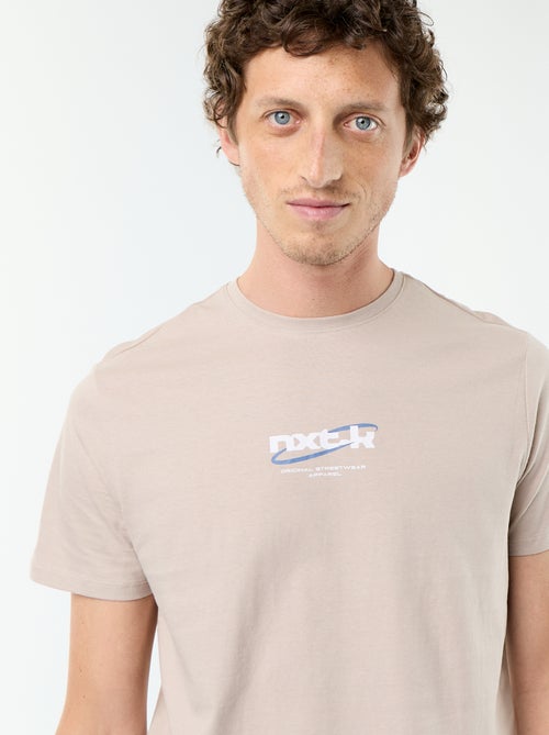 Camiseta de manga corta con estampado de fantasía - Kiabi Camiseta de manga corta con estampado de fantasía - Kiabi