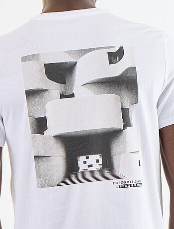 Camiseta de manga corta con estampado de fantasía