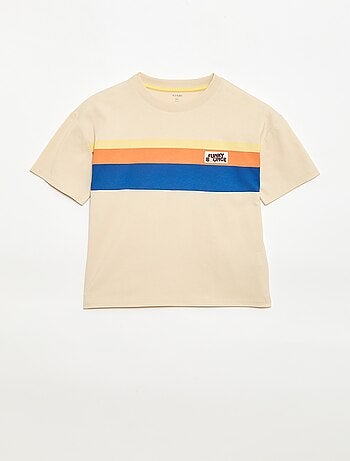 Camiseta de manga corta con estampado frontal