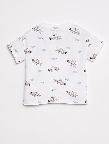 Camiseta de manga corta con estampados y abertura en el hombro