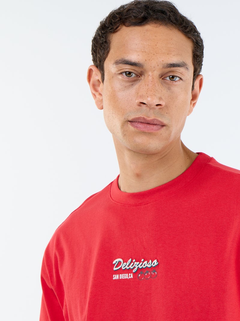 Camiseta de manga corta con estampados y bordados por delante y por detrás Rojo - Kiabi