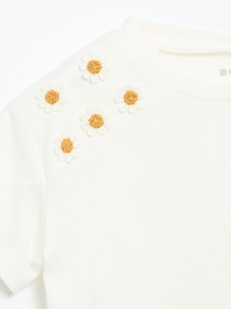 Camiseta de manga corta con flores en el hombro Blanco - Kiabi
