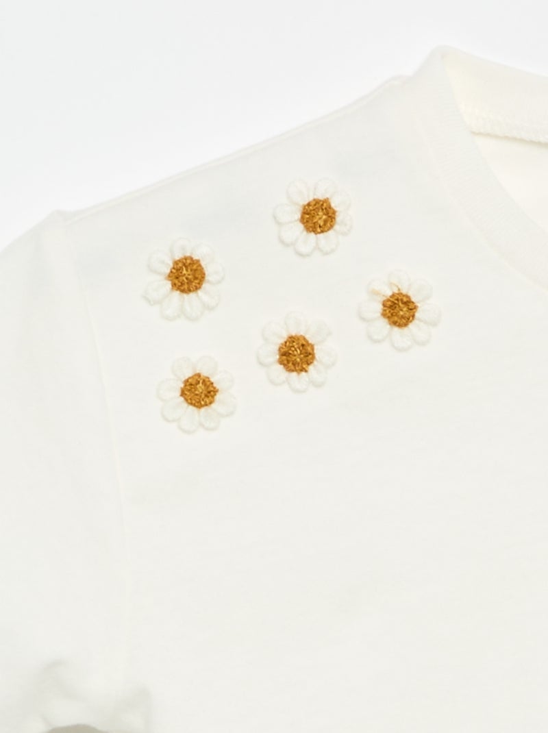 Camiseta de manga corta con flores en el hombro Blanco - Kiabi