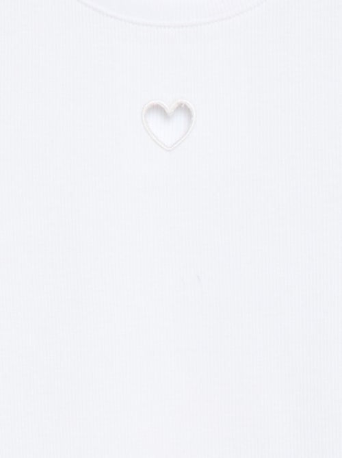 Camiseta de manga corta con forma calada - Kiabi Camiseta de manga corta con forma calada - Kiabi