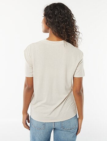 Camiseta de manga corta cuello de pico