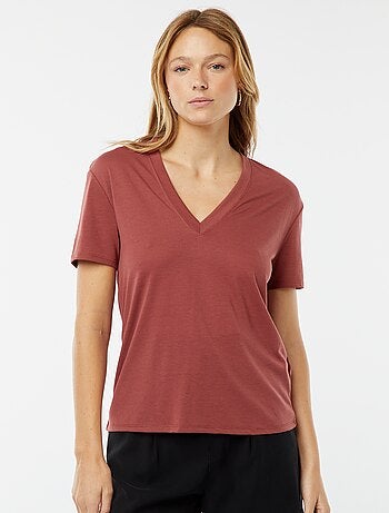 Camiseta de manga corta cuello de pico