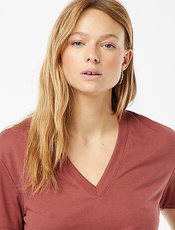 Camiseta de manga corta cuello de pico