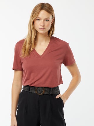 Camiseta de manga corta cuello de pico