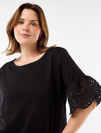 Camiseta de manga corta de macramé