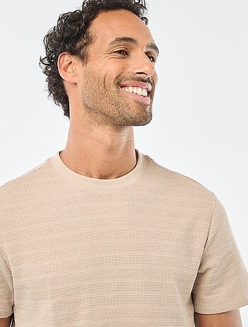 Camiseta de manga corta en punto gofrado