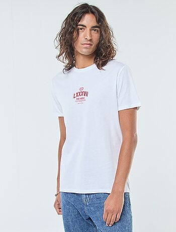 Camiseta de manga corta estampada con cuello redondo