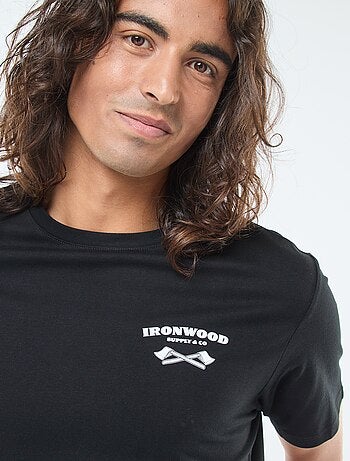 Camiseta de manga corta estampada con cuello redondo