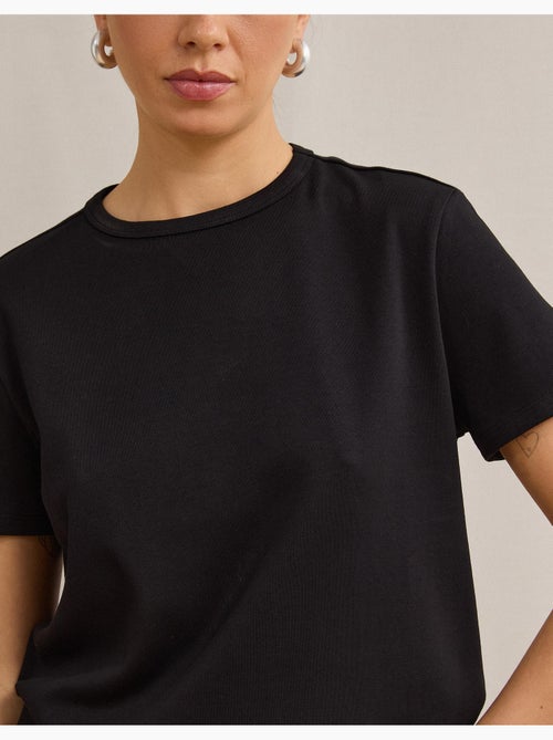Camiseta de manga corta interlock, mo fashion - Kiabi Camiseta de manga corta interlock, mo fashion - Kiabi
