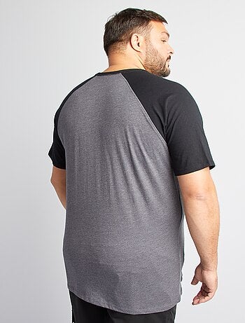 Camiseta de manga corta raglán con bolsillo en el pecho