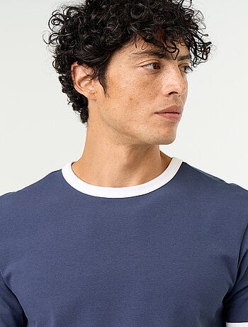 Camiseta de manga corta y bordes a contraste