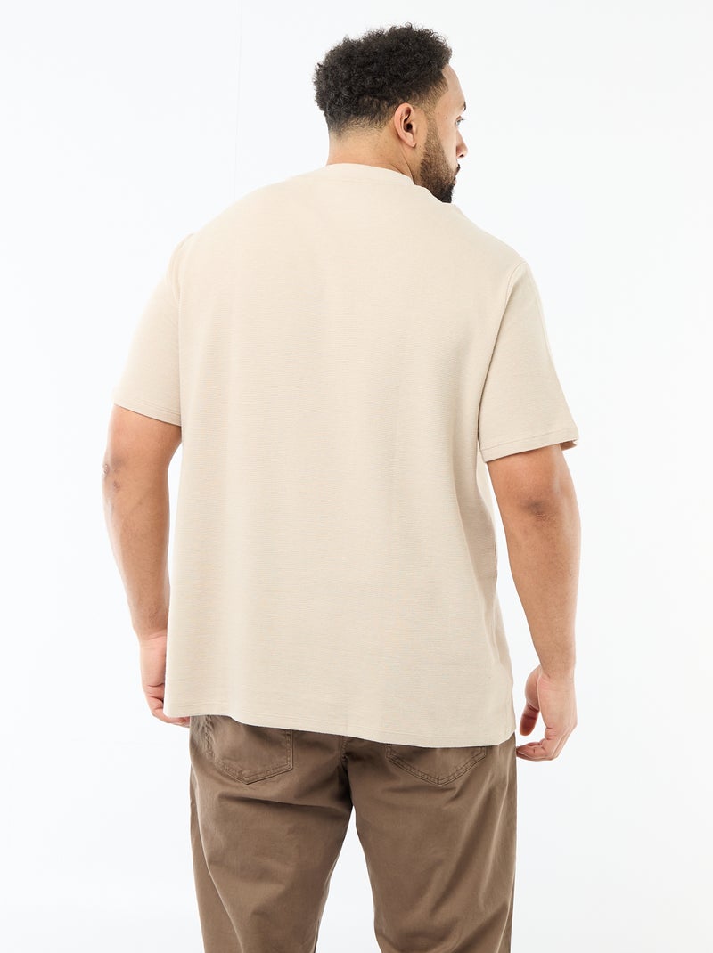 Camiseta de manga corta y cuello redondo en jacquard de algodón Beige - Kiabi