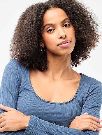 Camiseta de manga larga con calados