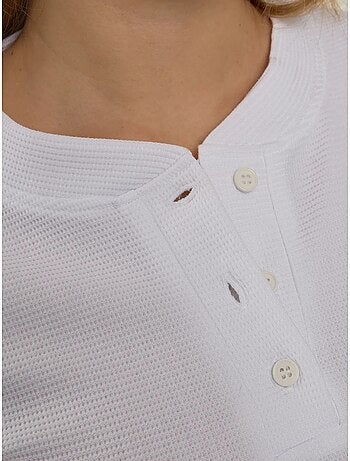 Camiseta de manga larga con cuello redondo y volantes