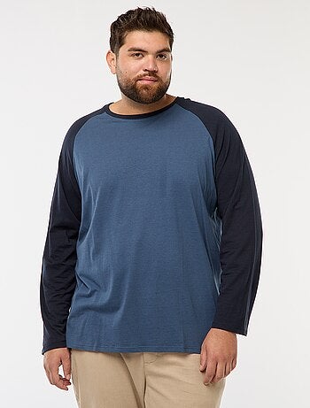 Camiseta de manga larga raglán y cuello redondo