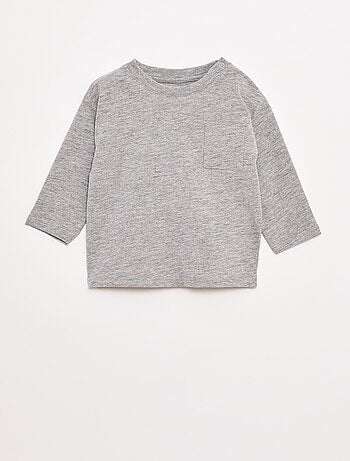 Camiseta de manga larga y bolsillo en el pecho
