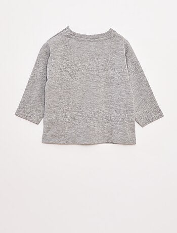 Camiseta de manga larga y bolsillo en el pecho