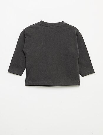 Camiseta de manga larga y bolsillo en el pecho