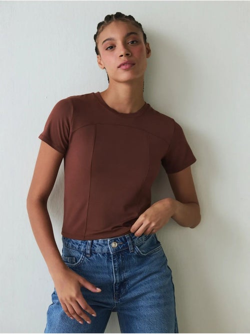 Camiseta de mujer cuello redondo slim fit de modal penti - Kiabi