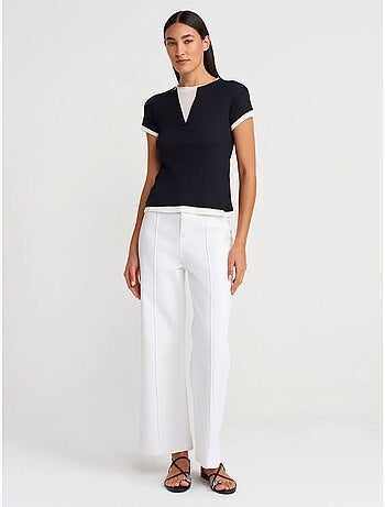 Camiseta de mujer de algodón con cuello en v y botones dilvin