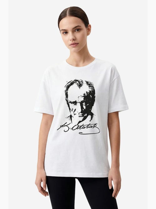 Camiseta de mujer de algodón y elastano tommy - Kiabi Camiseta de mujer de algodón y elastano tommy - Kiabi