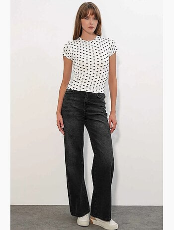 Camiseta de mujer de lunares de corte slim con cuello redondo bdart