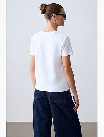 Camiseta de mujer lisa con cuello redondo dilvin