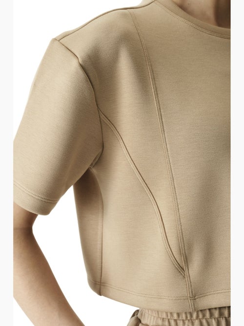 Camiseta de mujer silky feel con pespuntes penti - Kiabi Camiseta de mujer silky feel con pespuntes penti - Kiabi