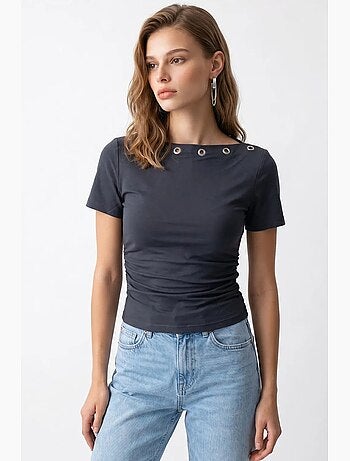 Camiseta de mujer slim fit con cuello barco mixray